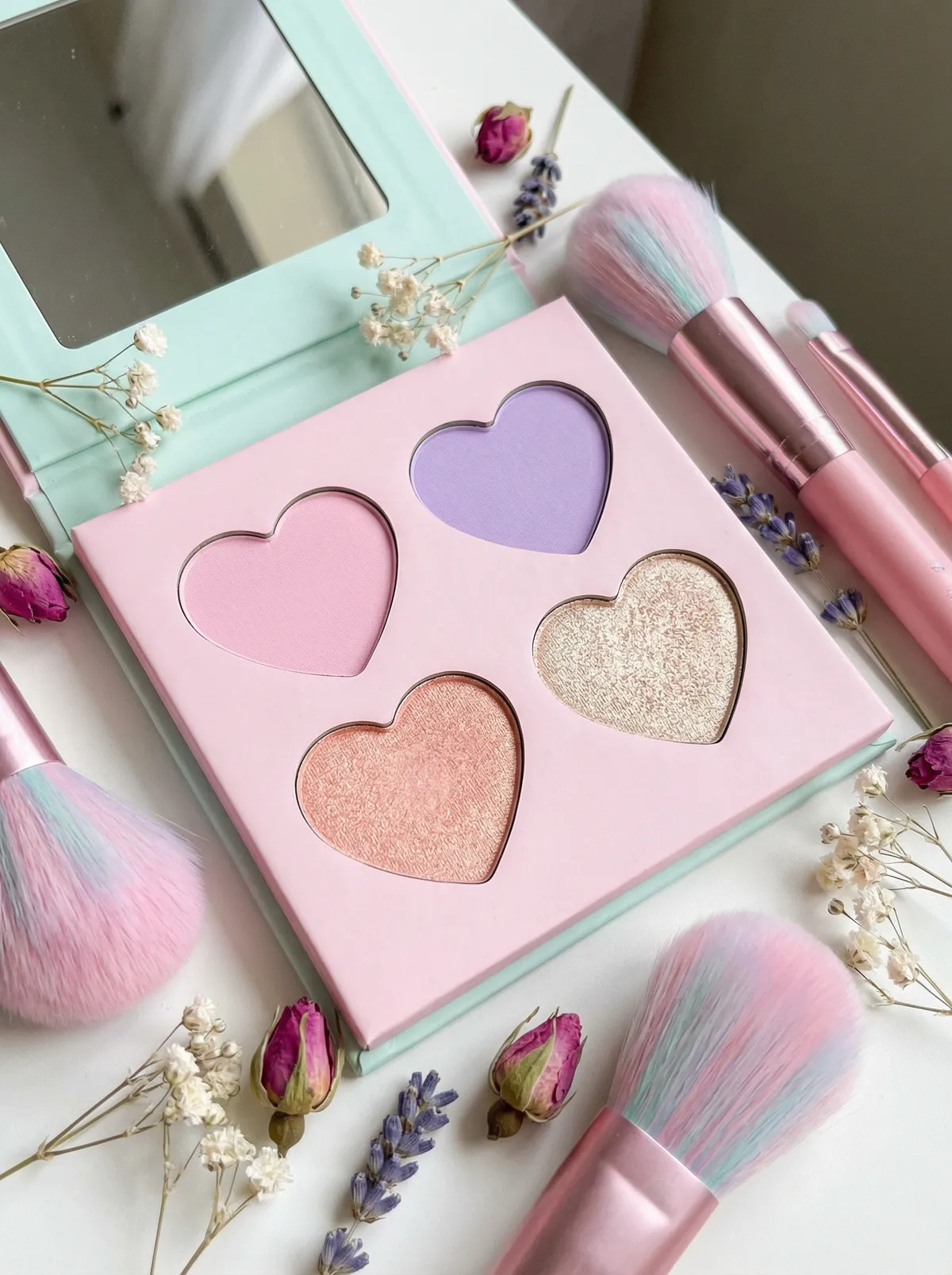 摩登家庭第九季 美妆教室心形眼影盘教程